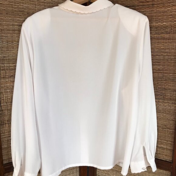 Koret Vintage 80s Cream Blouse: Size 16, Scalloped Eyelet Embroidery Detail - Picture 3 of 16